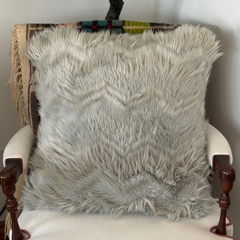 Anthropologie Faux Fur Gray Grey Chevron Throw Accent Pillow Down Insert 20 x 20